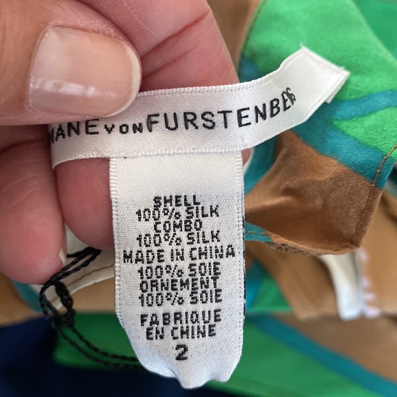 DIANE VONFURSTENBERG DRESS⭐️⭐️ - Picture 9 of 9